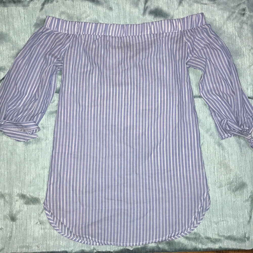Mossimo off shoulder top